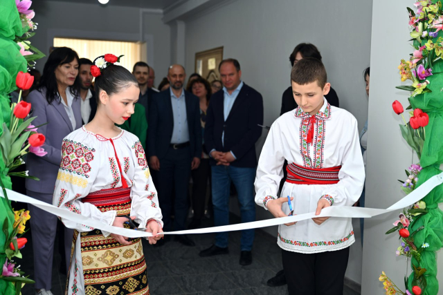 The inauguration of a new study block of the ”Hyperion” Theoretical High School in the city of Durlesti